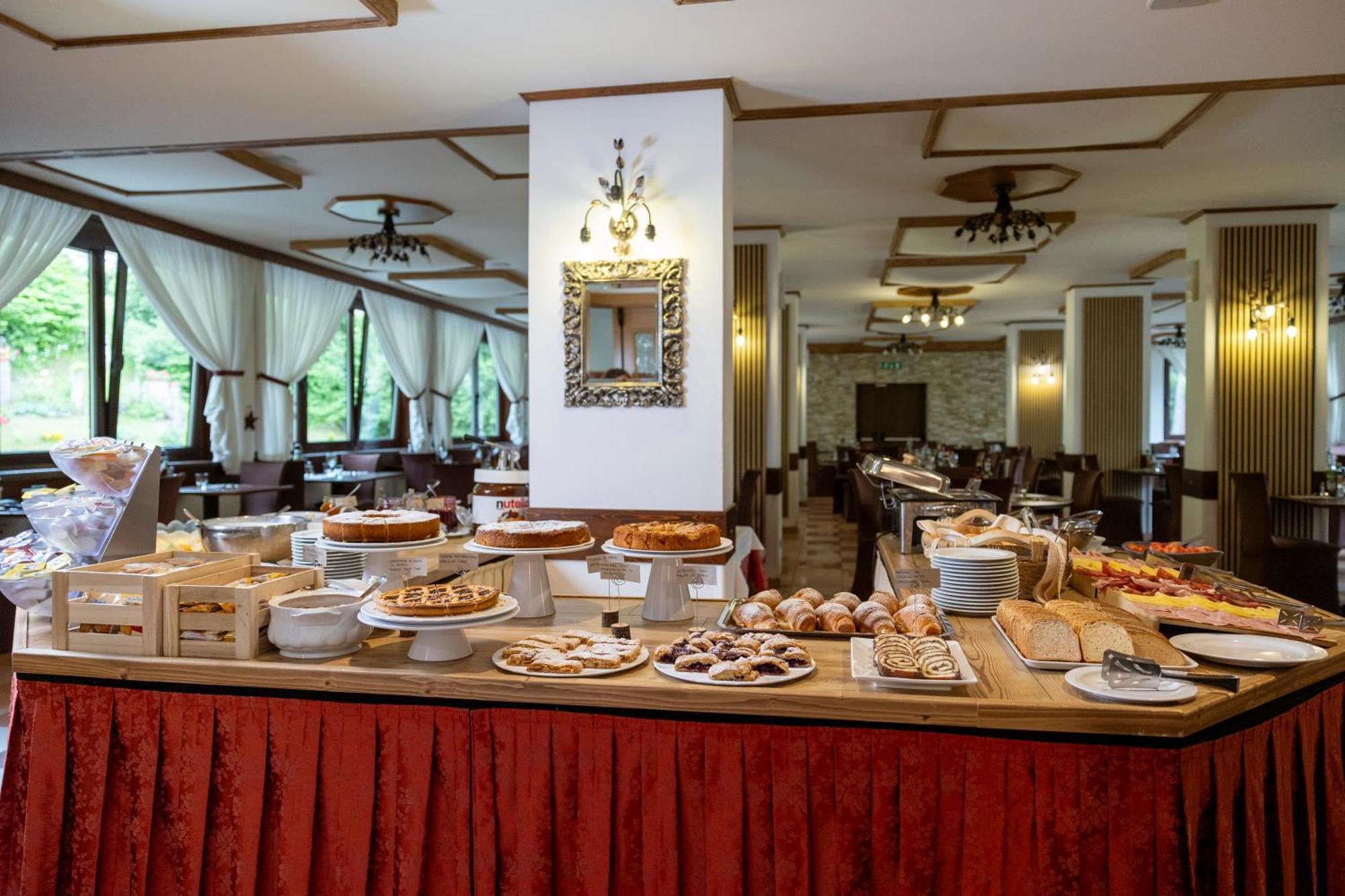 Hotel Derby Folgarida Dış mekan fotoğraf