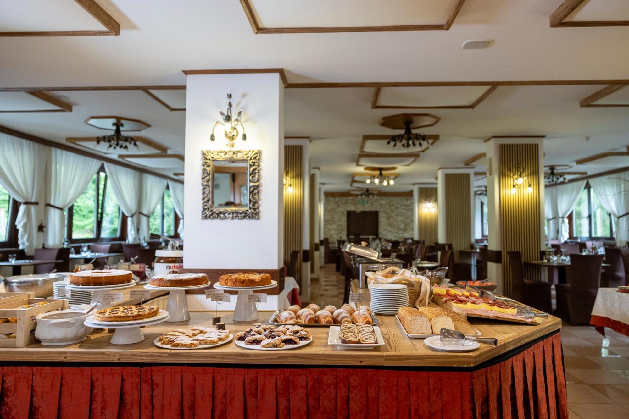 Hotel Derby Folgarida Dış mekan fotoğraf